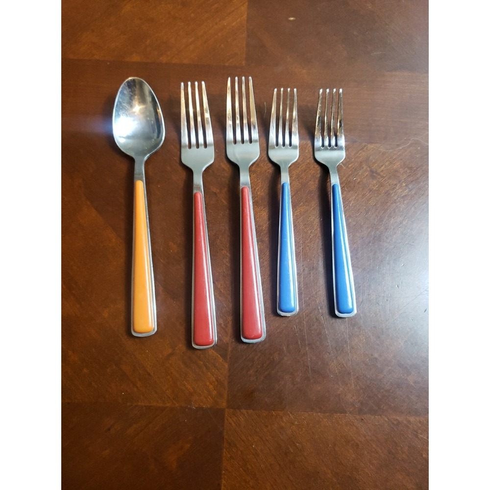 Fiesta Merengue Stainless Steel Silverware ‎ 5 Piece
